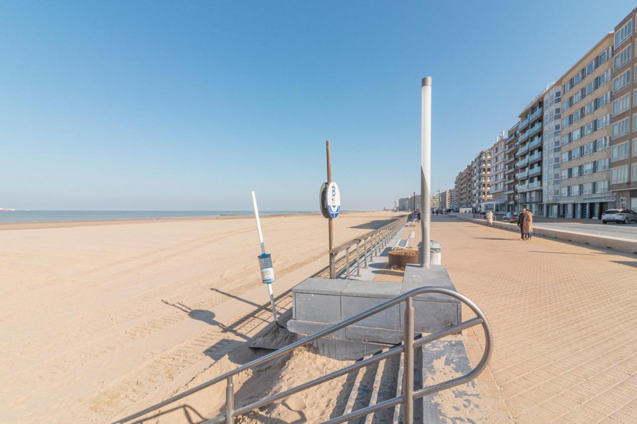 Zonnig Aan Zee In Mariakerke Apartment Oostende Bagian luar foto